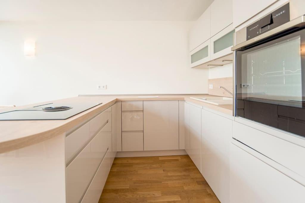 Modernes, Sonniges Appartement Im Herzen Von Duesseldorf מראה חיצוני תמונה