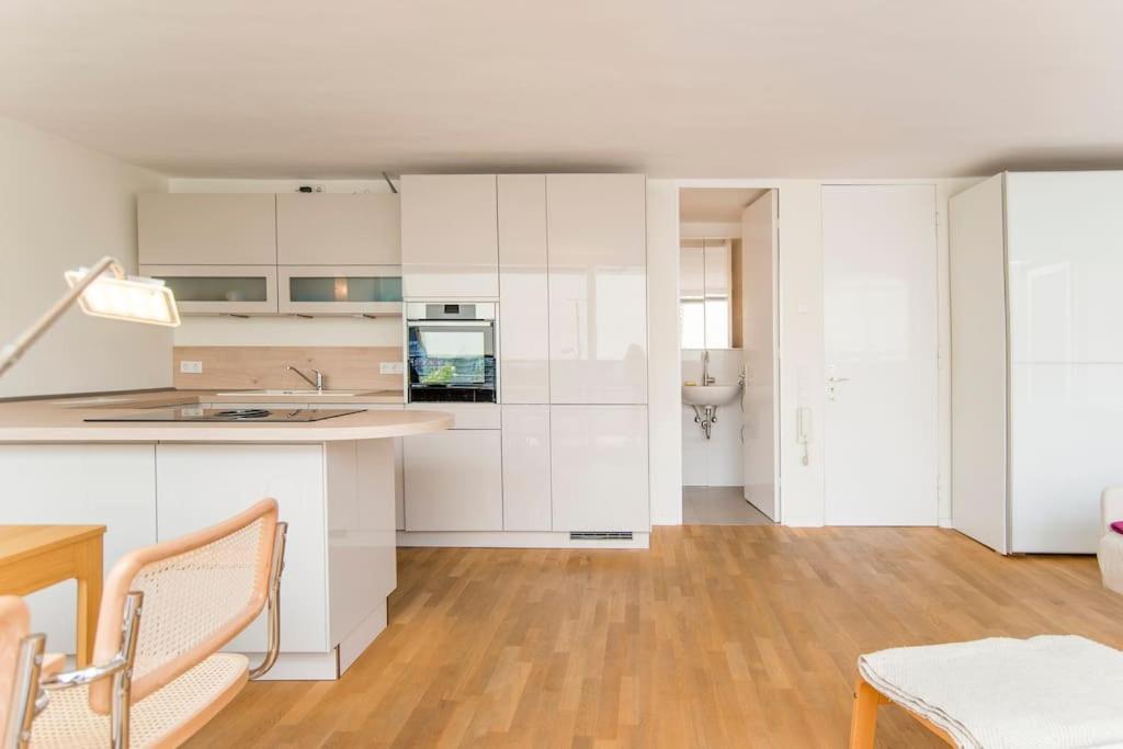 Modernes, Sonniges Appartement Im Herzen Von Duesseldorf מראה חיצוני תמונה