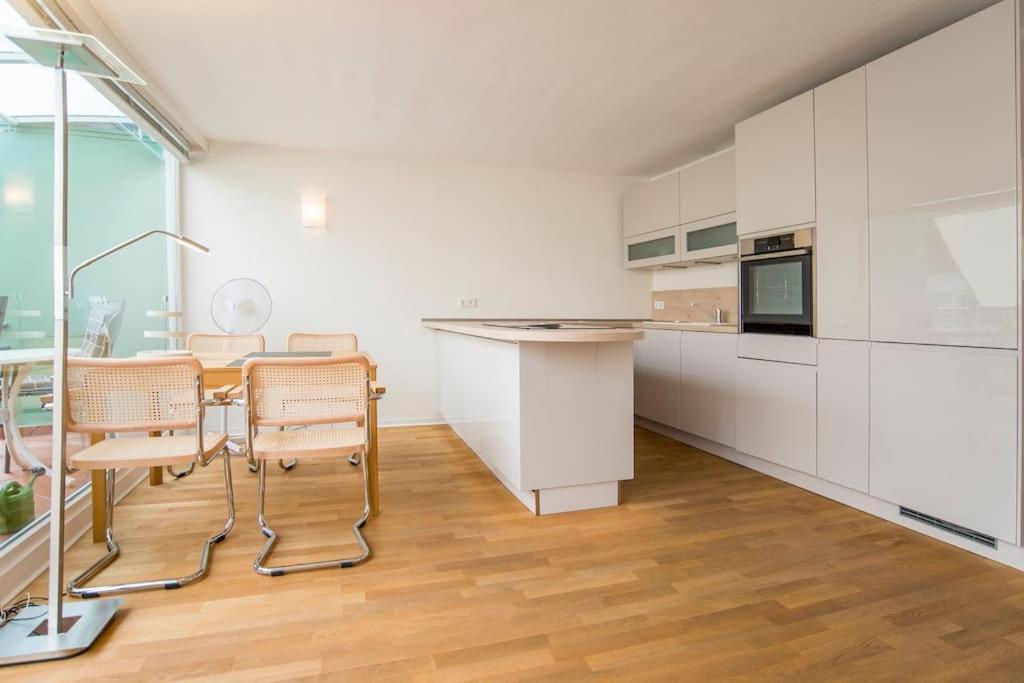 Modernes, Sonniges Appartement Im Herzen Von Duesseldorf מראה חיצוני תמונה